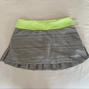 Lululemon skirt Size 6